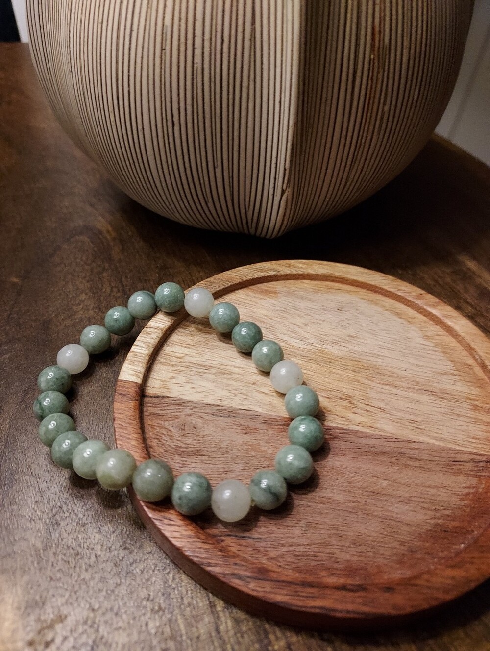 Green Jade Bead Stretch Bracelet